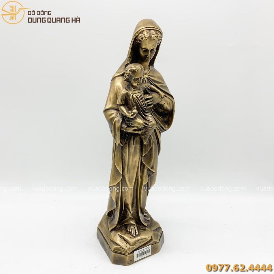 Tượng Đức Mẹ Maria bằng đồng vàng có thiết kế tinh tế