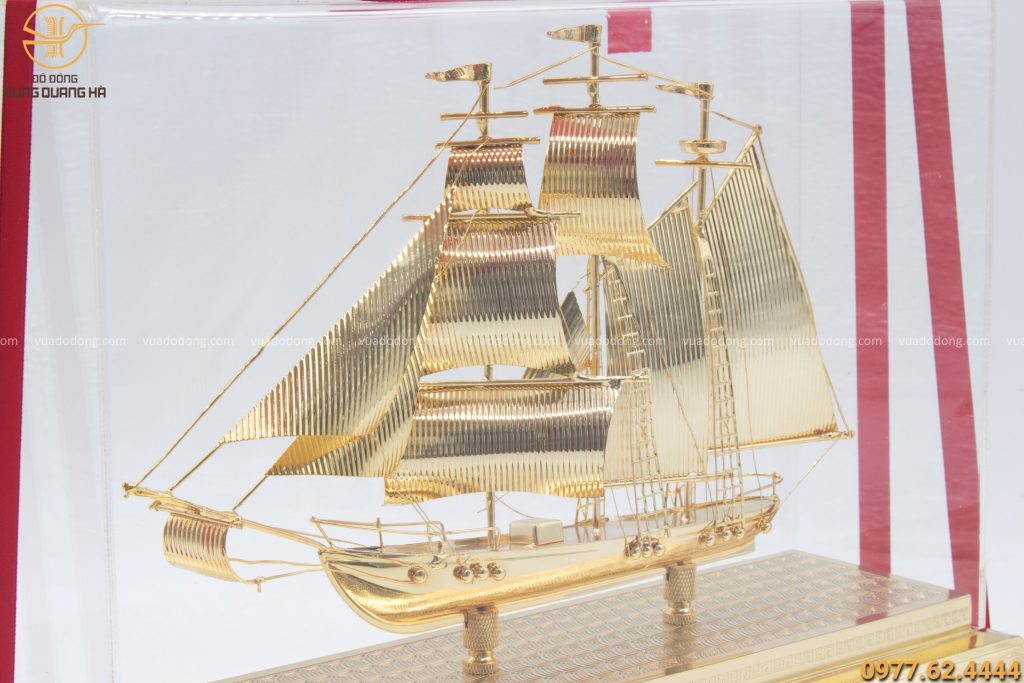 Quà lưu niệm thuyền buồm bằng đồng dài 30cm