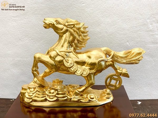 Tượng Ngựa đứng trên tiền 32x45x11cm bằng đồng dát vàng 9999