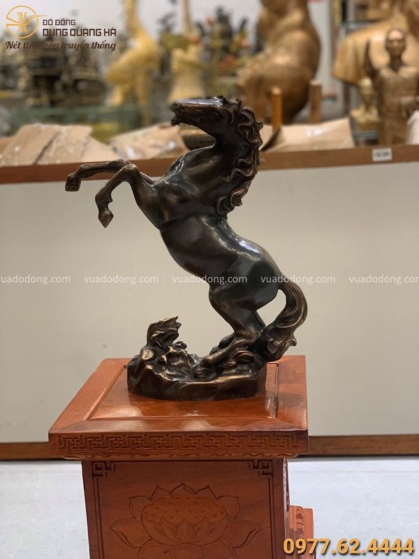 Tượng Ngựa phong thủy bằng đồng đỏ hun giả cổ cao 38 cm