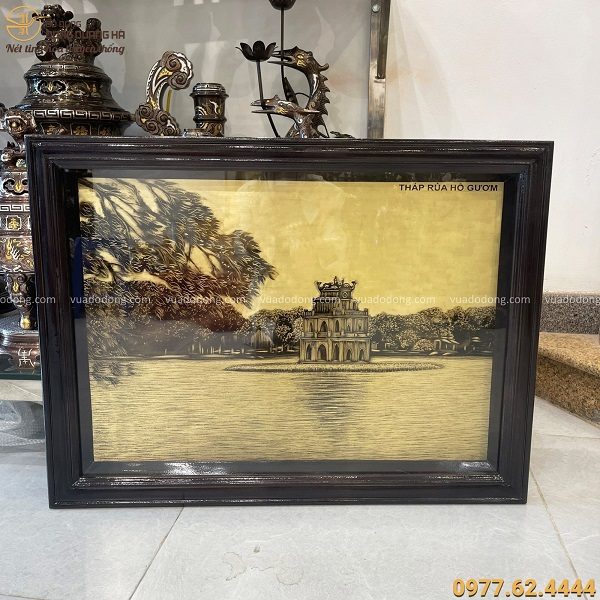 Tranh Hồ Gươm độc đáo bằng đồng vàng xước giả cổ 60x80 cm