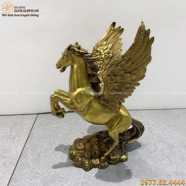 Tượng Ngựa phong thủy bằng đồng vàng 24x17 cm tạo hình có cánh