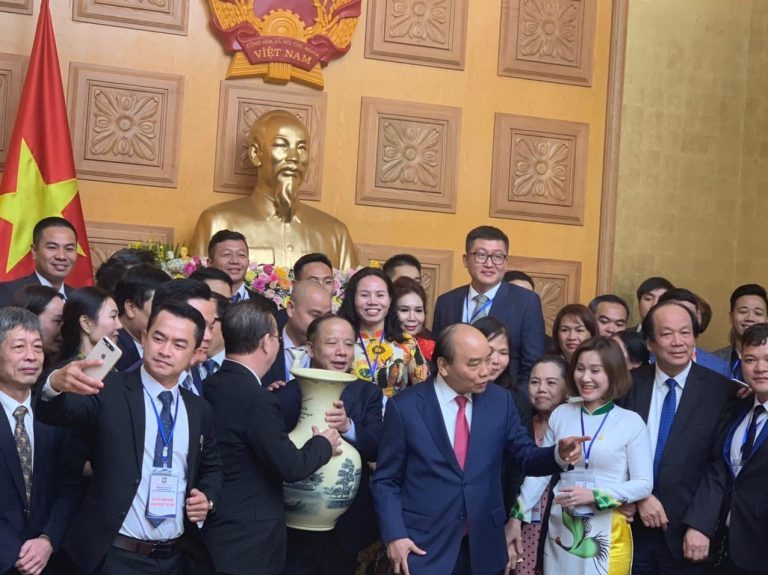 Đồ đồng Dung Quang Hà nhận bằng khen Thủ Tướng Chính Phủ