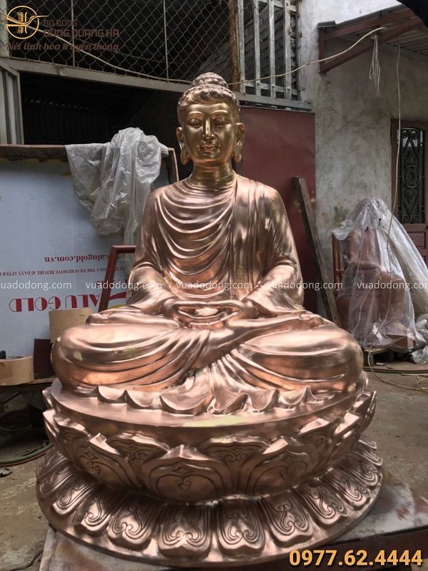 Tượng Phật Thích Ca ngồi trên đài sen bằng đồng đỏ cao 1m08