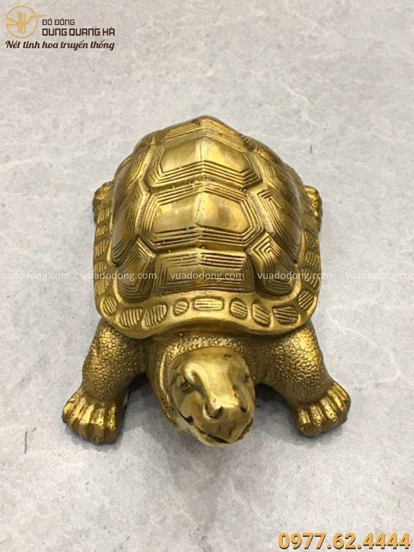 Tượng Rùa phong thủy bằng đồng vàng tinh xảo chiều ngang 15cm