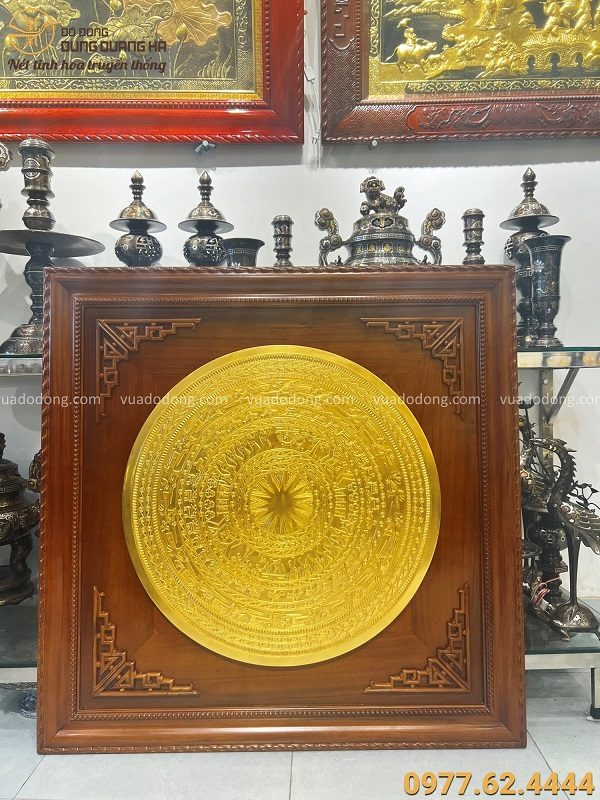 Mặt trống đồng Ngọc Lũ 80cm thếp vàng 9999 khung gỗ gụ 1m17