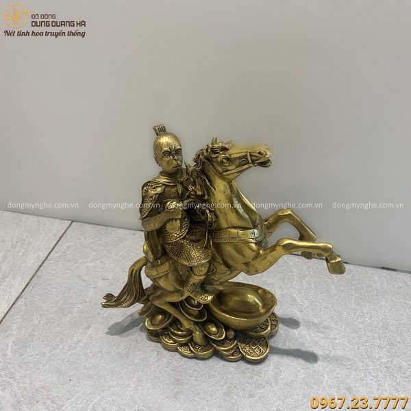 Tượng Mã Thượng Phong Hầu bằng đồng vàng kích thước 23x20 cm