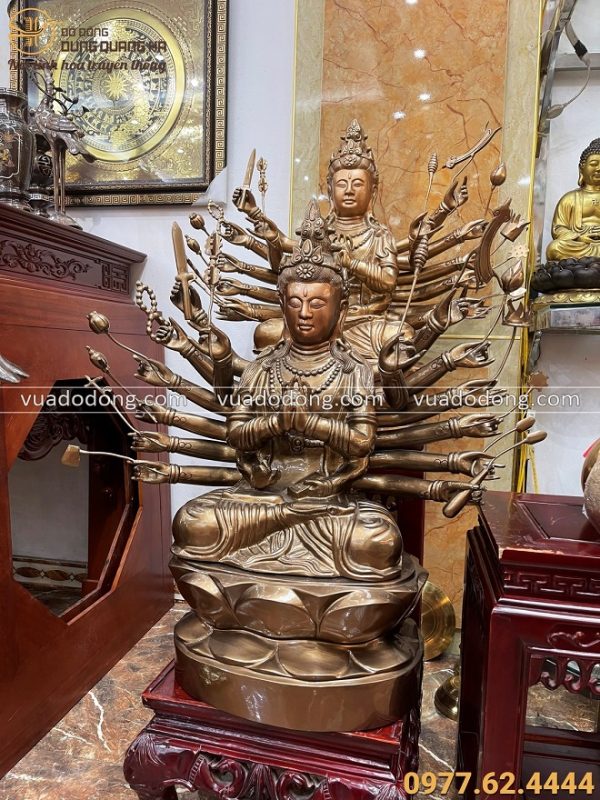 Tượng Phật Chuẩn Đề ngồi tòa sen đồng đỏ làm màu cao 81 cm
