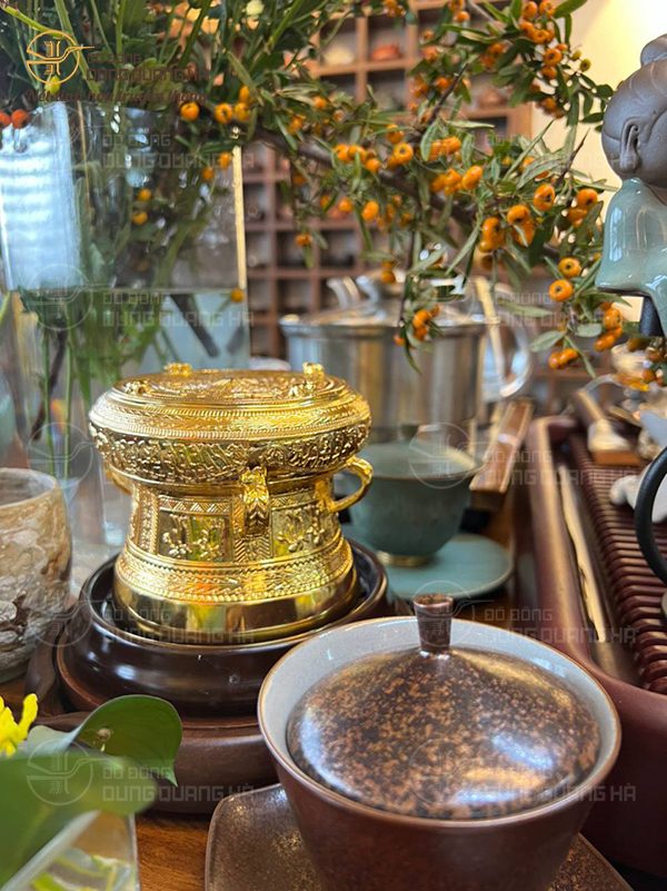 Giao quả trống đường kính 12cm mạ vàng tại phòng trà Việt Tú