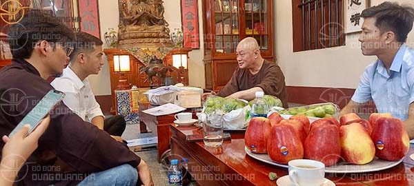 Thượng Tọa Thích Minh Hiền - Trụ trì chùa Hương- Phó trưởng ban VHTW, giáo hội Phật giáo Việt Nam