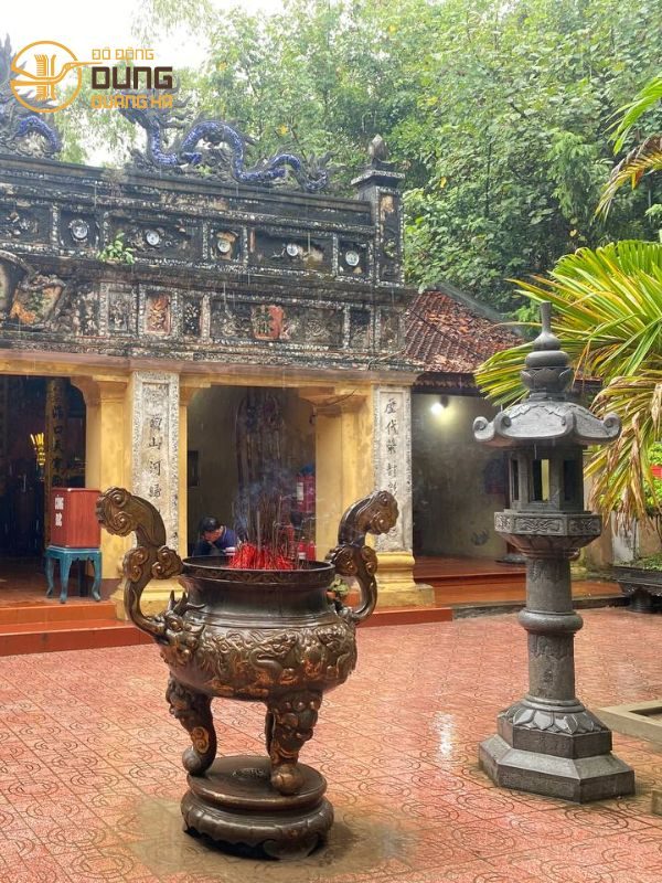 Khảo sát Công Trình Đúc Tượng và Sơn Son Thếp vàng Gian thờ Mẫu Tại Đền thờ Nguyễn Thị Bích Châu - Hà Tĩnh