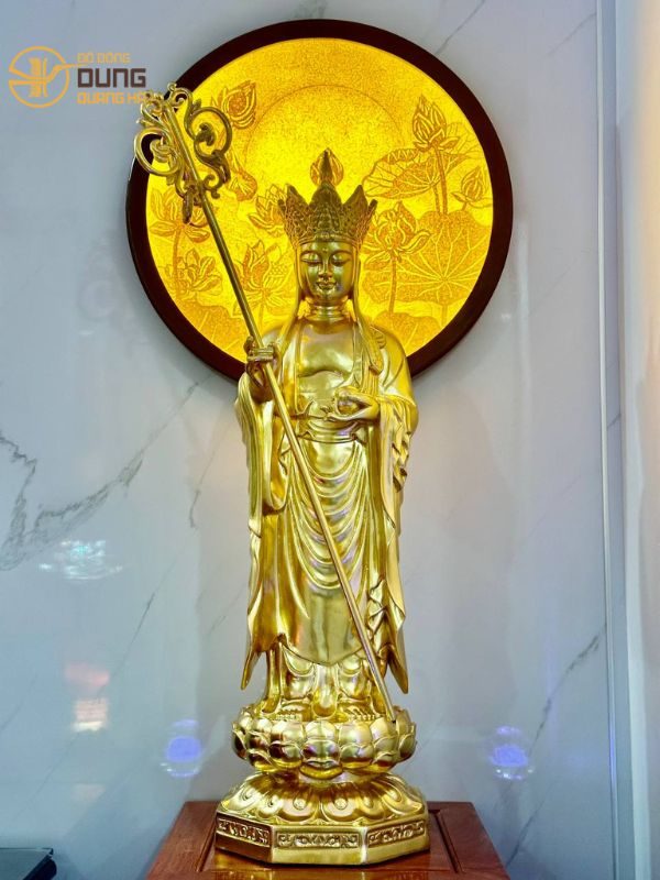 Dịch vụ dát vàng tại Dung Quang Hà cho ngài Địa Tạng tới khách Đà Nẵng