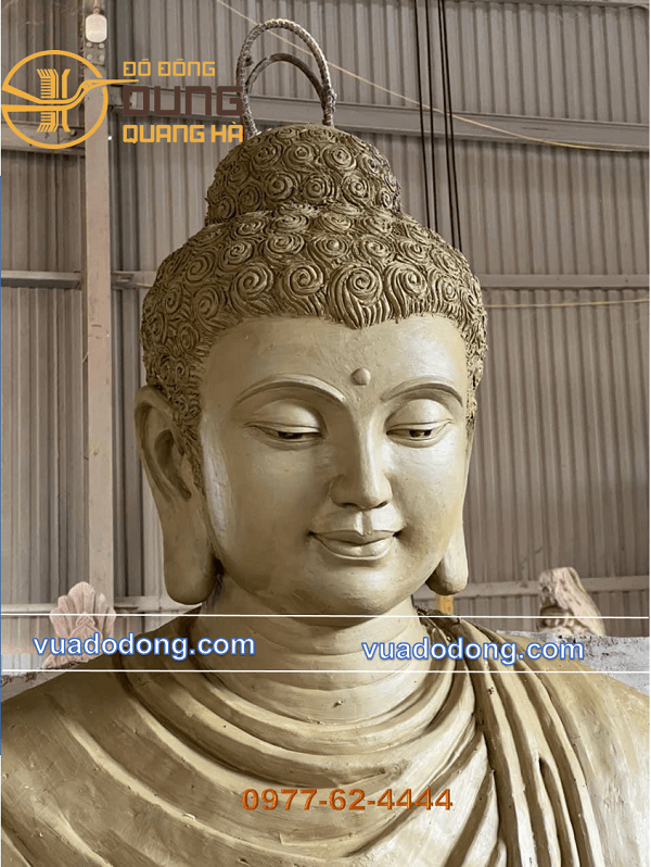 Tượng Phật Thích Ca ngồi thiền trên tòa sen bằng đồng đỏ cao 2m