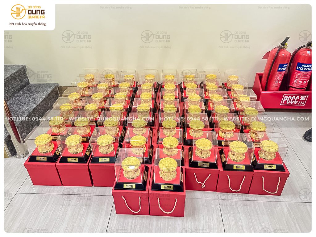 Bàn giao 50 quả trống mạ vàng cho Bệnh viện đa khoa Tâm Anh - Long Biên - Hà Nội
