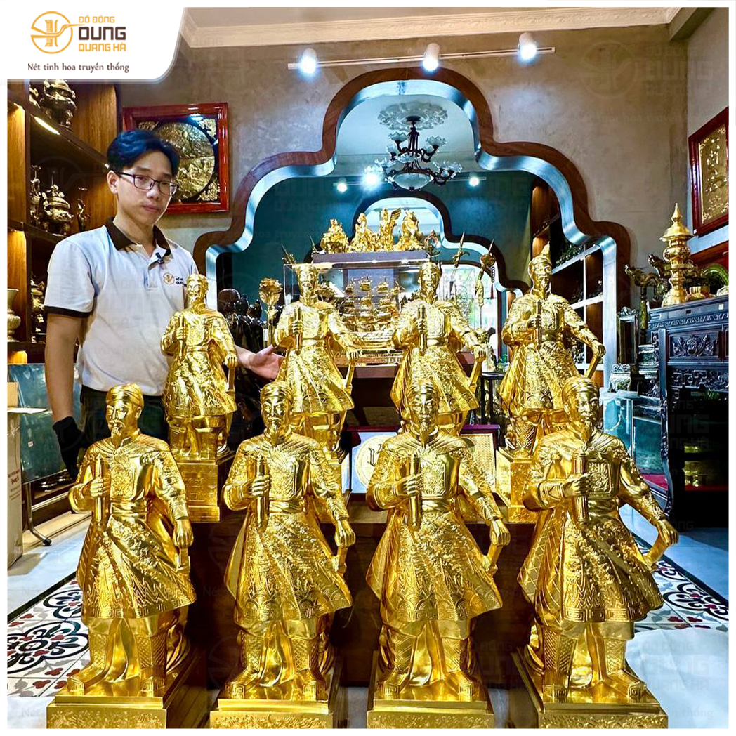 Hoàn thiện 8 tượng Trần Hưng Đạo dát vàng 70cm và 90cm cho doanh nghiệp làm quà tặng