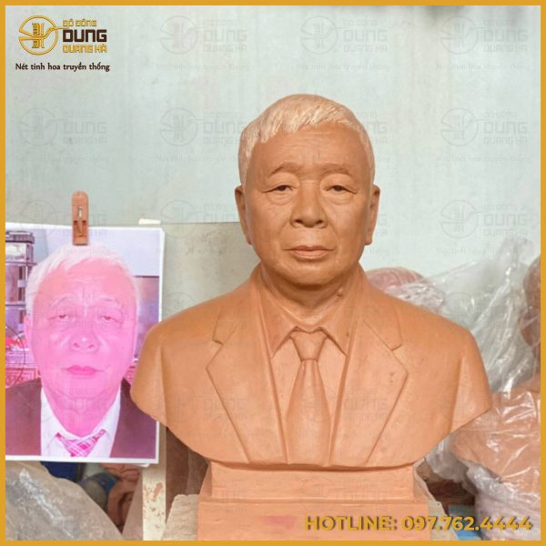Tượng cụ ông bằng đồng thếp vàng 9999