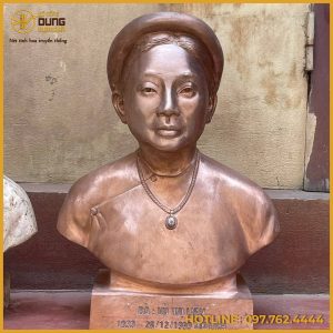 Đúc tượng bán thân cụ bà bằng đồng