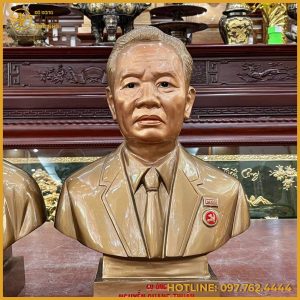 Tượng truyền thần chân dung bằng đồng đúc thủ công