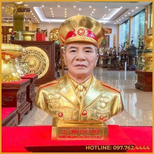 Tượng truyền thần bằng đồng tinh xảo