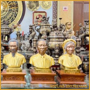 Tượng chân dung cụ ông, cụ bà bằng đồng