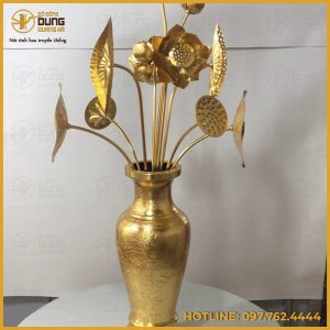 Bó hoa sen bằng đồng vàng sang trọng
