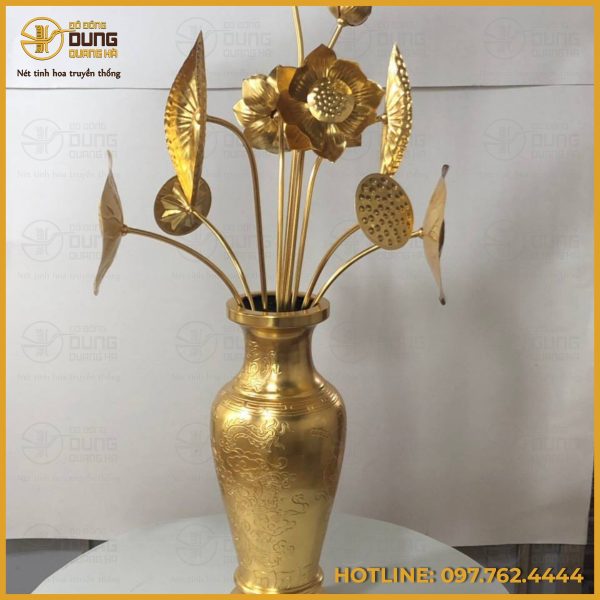 Bó hoa sen bằng đồng vàng sang trọng