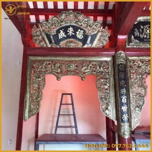 Cửa võng song long chầu nguyệt bằng đồng mạ vàng