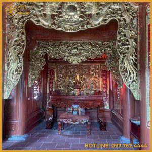 Cửa võng song long chầu nguyệt bằng đồng vàng