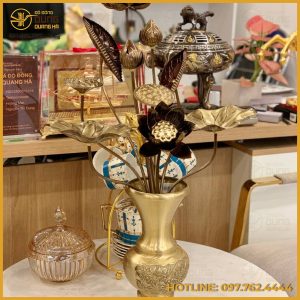 Bó hoa sen bằng đồng vàng và đồng giả cổ