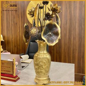 Bó hoa sen bằng đồng tinh xảo