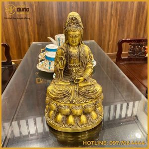 Tượng Quan Thế Âm Bồ Tát đồng vàng tinh xảo