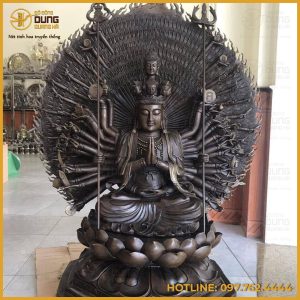 Tượng Phật Thiên Thủ Thiên Nhãn hun giả cổ ngự đài sen
