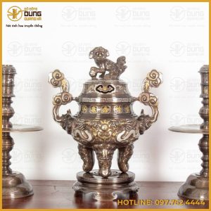 Bộ tam sự nến chạm song long đồng đỏ khảm tam khí cao cấp
