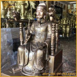 Tượng cụ tổ bằng đồng đỏ làm màu tinh xảo