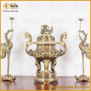 Bộ tam sự thờ cúng chạm song long đồng vàng hai công nghệ