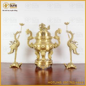 Bộ tam sự hạc chạm sòi bằng đồng vàng mộc độc đáo