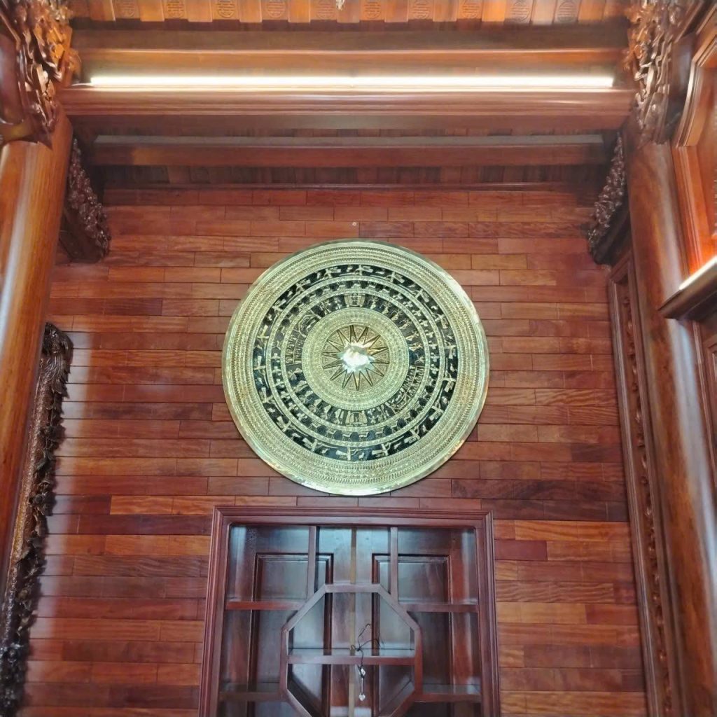 Bàn giao mặt trống đồng 1m38 cho khách hàng tại Hải Dương