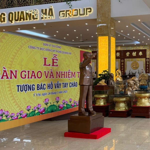 Các chi tiết được chế tác tinh xảo, đảm bảo độ bền và tính nghệ thuật Các chi tiết được chế tác tinh xảo, đảm bảo độ bền và tính nghệ thuật