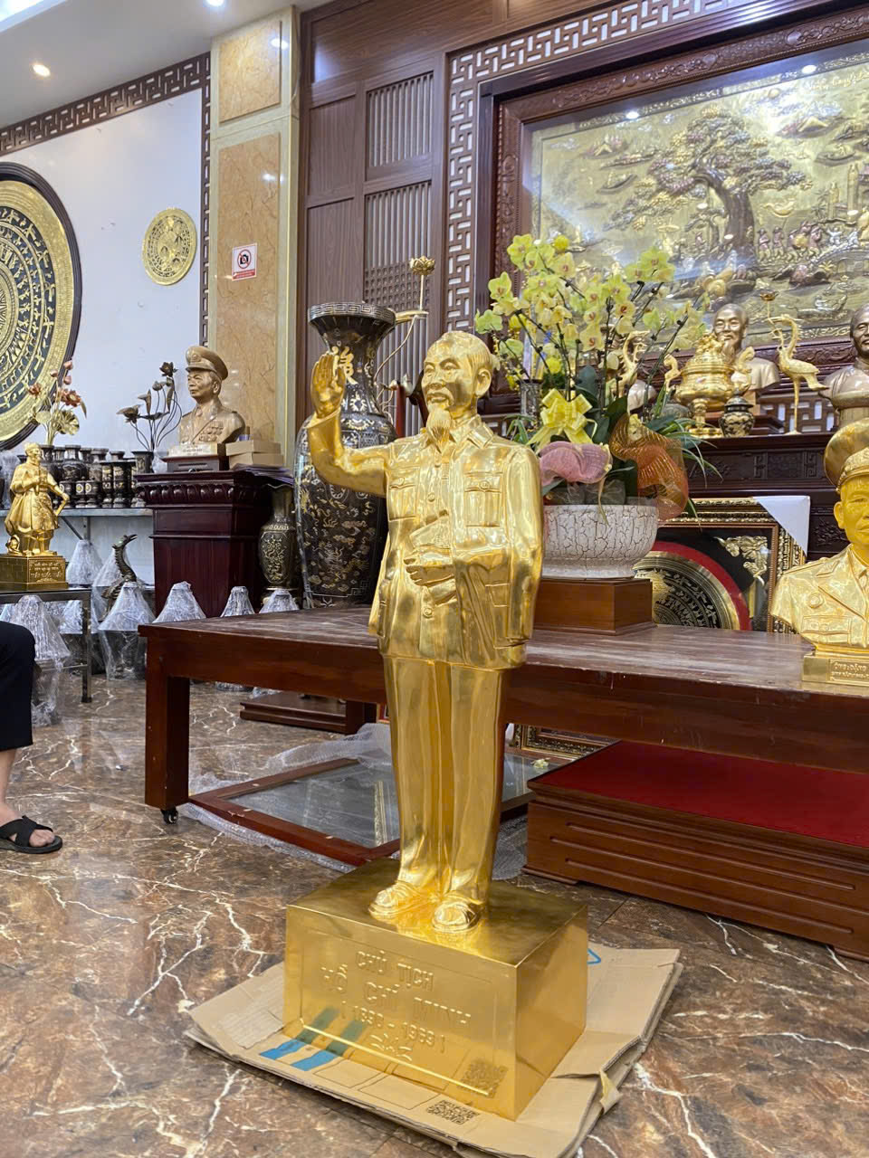 Chế tác tinh xảo đến từng đường nét Chế tác tinh xảo đến từng đường nét