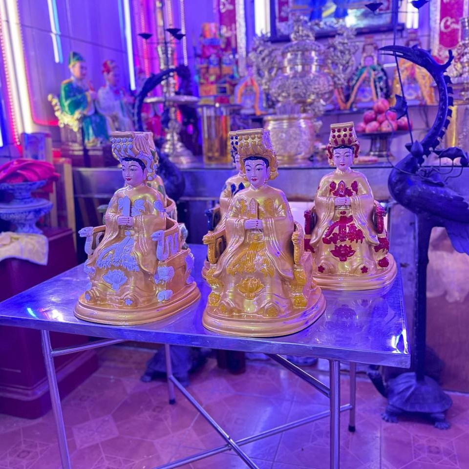 Kích thước 50cm phù hợp bày trí trong không gian thờ cúng