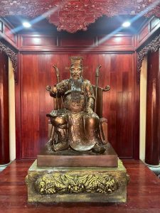 Quá trình về xưởng lấy tượng giao cho khách tại Đền thờ Bùi Tá Hán - rừng Lăng, Quảng Phú, Quảng Ngãi