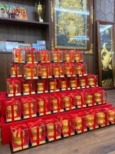 Đồ đồng Dung Quang Hà hoàn thiện 50 quả trống 10 mạ vàng cho UBND xã Yên Phúc