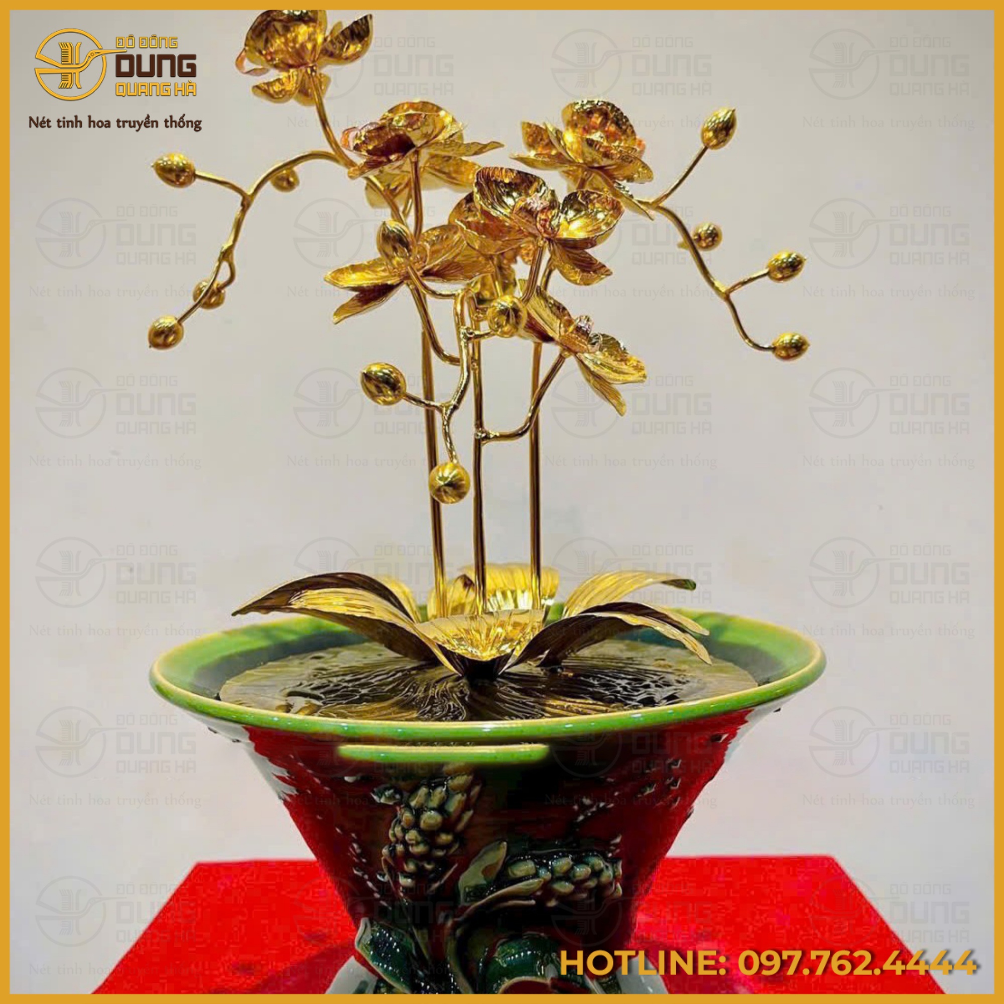 Thiết kế độc đáo, đầy tính nghệ thuật của chậu hoa lan bằng đồng mạ vàng Thiết kế độc đáo, đầy tính nghệ thuật của chậu hoa lan bằng đồng mạ vàng