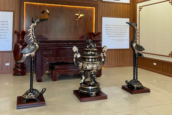 Đôi Hạc Thờ Cao 1m76 – Biểu Tượng Của Sự Trường Tồn Vĩnh Cửu