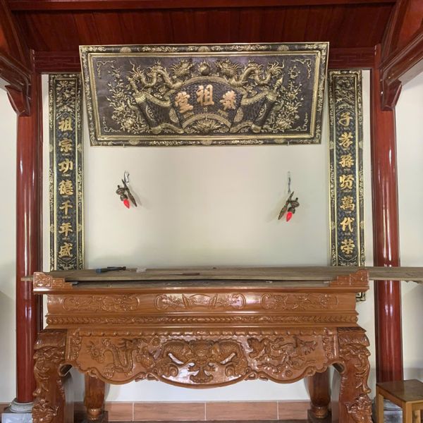 Bộ hoành phi câu đối đồng vàng giả cổ