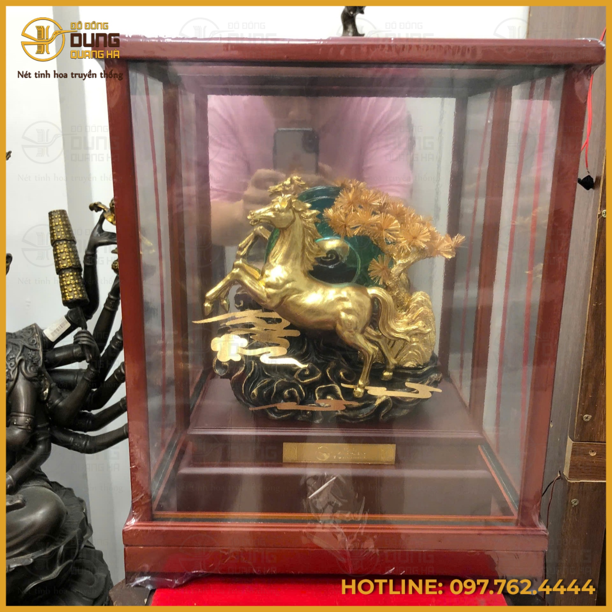 Màu sắc sang trọng, ấn tượng Màu sắc sang trọng, ấn tượng