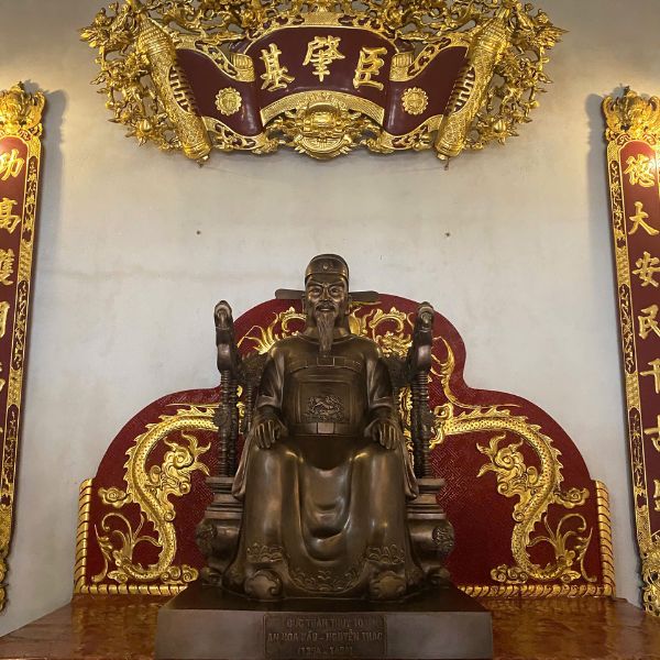 Thiết kế đỉnh cao, thần thái uy nghiêm