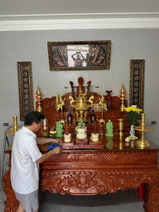 Đồ đồng Dung Quang Hà bàn giao bộ ngũ sự phụ kiện dát vàng tại Hà Tĩnh