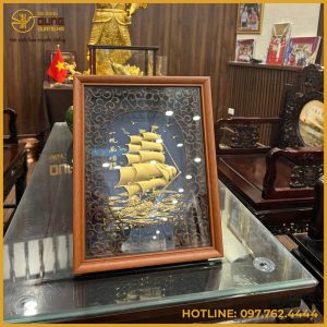 Tranh thuyền buồm bằng đồng lưu niệm mạ vàng cao cấp