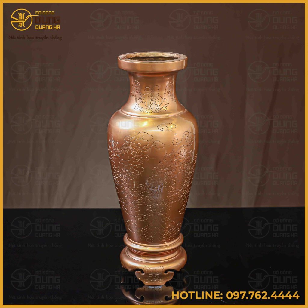 Vẻ đẹp uy nghiêm, quyền quý của Lọ hoa chạm rồng đồng đỏ phủ bóng cao 38cm